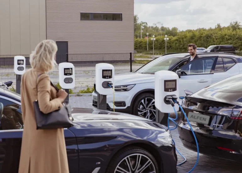 Alfen vs autres bornes de recharge quelles différences et quels atouts