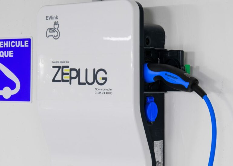 Bornes Zeplug performance, connectivité et gestion intelligente de la recharge