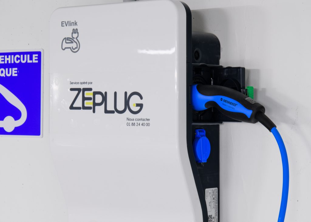Bornes Zeplug performance, connectivité et gestion intelligente de la recharge
