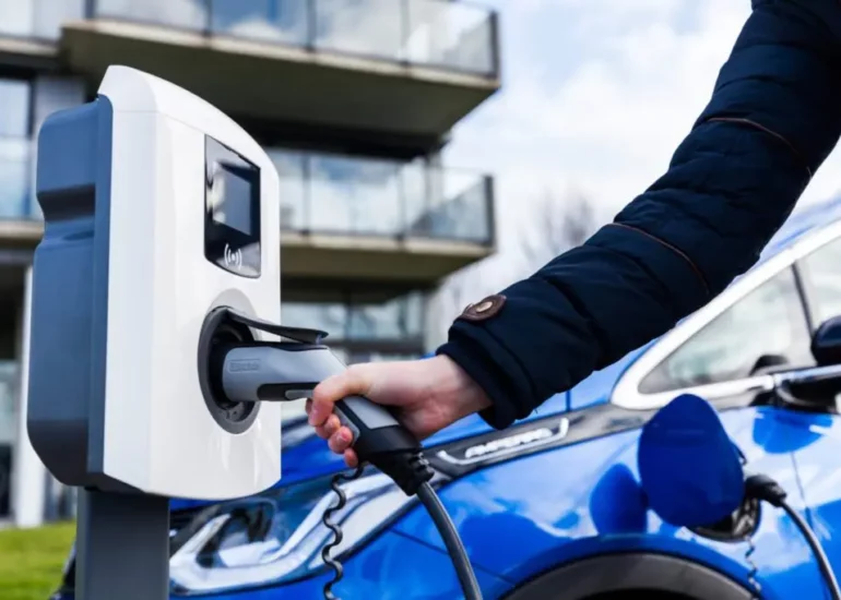 Comment la borne Alfen révolutionne la recharge des véhicules électriques