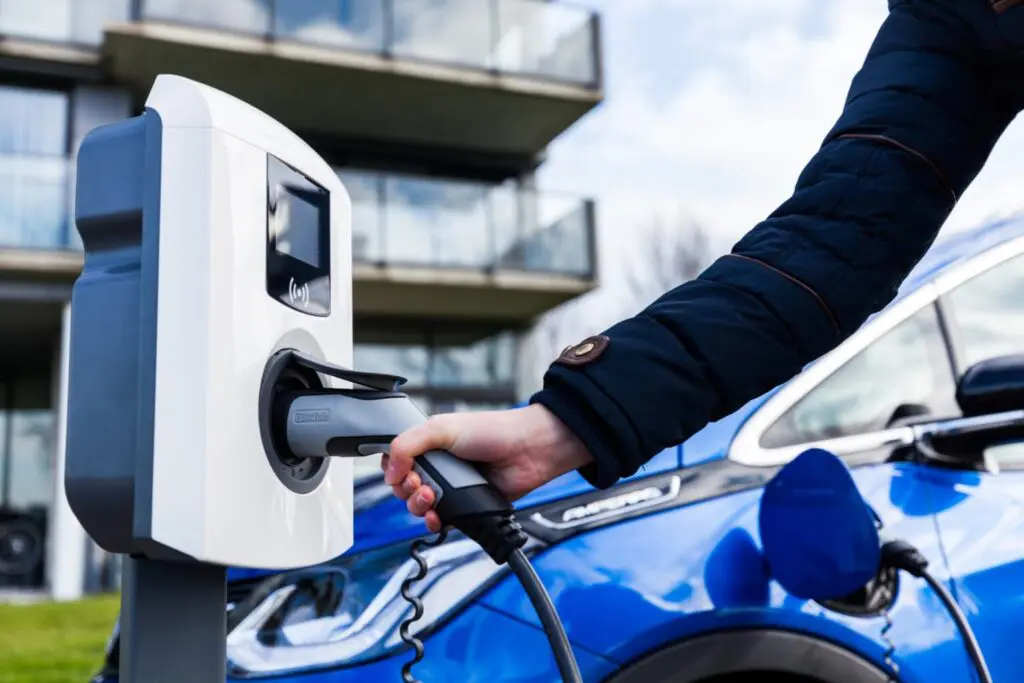 Comment la borne Alfen révolutionne la recharge des véhicules électriques