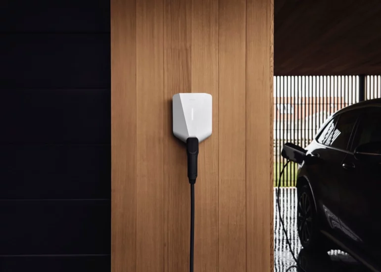 Easee La borne de recharge intelligente qui s'adapte à tous les véhicules électriques