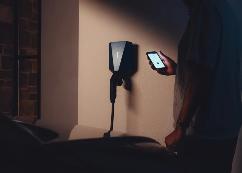 La borne Easee Une solution évolutive pour vos besoins de recharge futurs