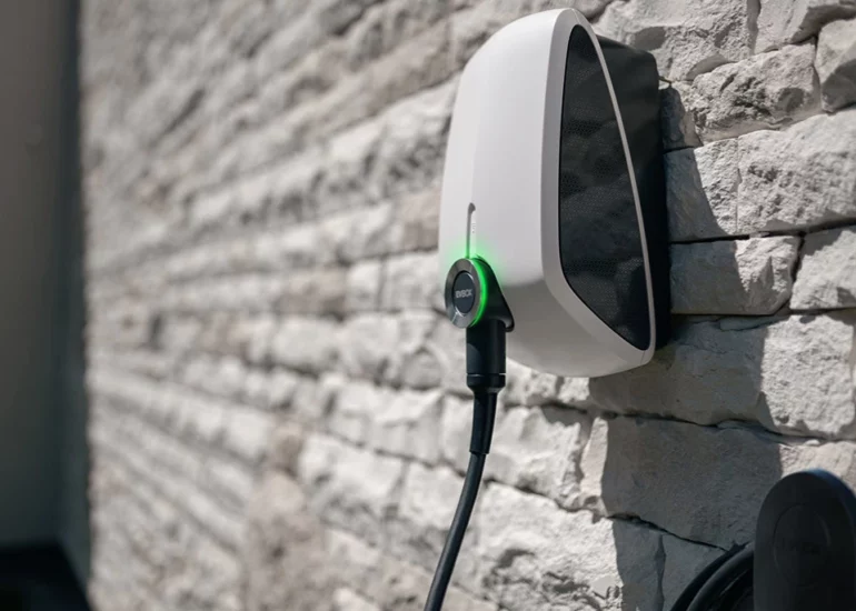 Pourquoi choisir une borne EVBox pour une recharge rapide et fiable