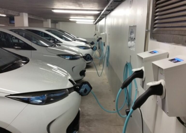 Témoignages et retours d’expérience sur les bornes de recharge G2Mobility
