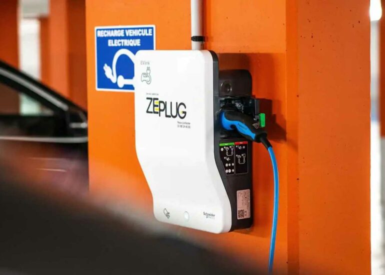 Zeplug simplifiez la recharge électrique avec une installation clé en main